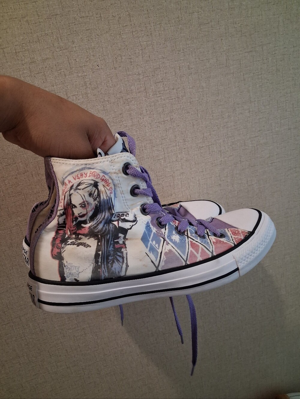 Converse Harley Quinn White High-Top Sneakers with Purple Accents Sz 7.5 Dc